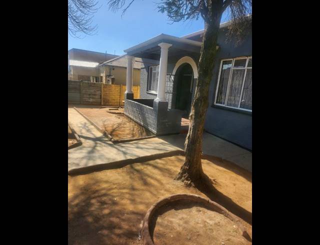 3 BEDROOM HOUSE FOR SALE IN ROSETTENVILLE